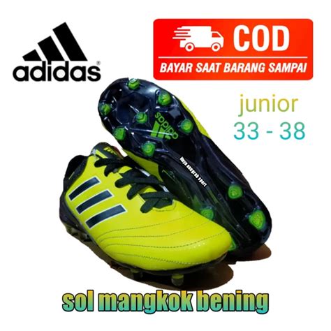 sepatu bola anak adidas